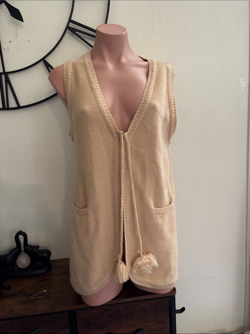 #300 Women’s Cream Cashmere Vest